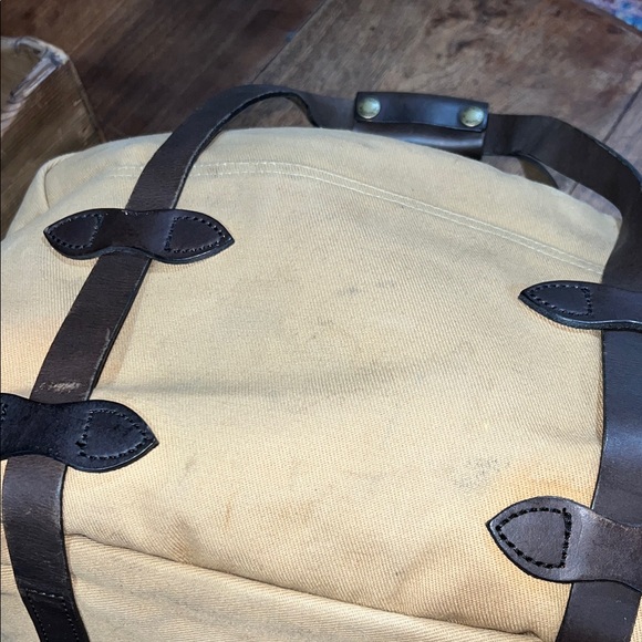 Filson Small Rugged Twill Duffel Bag in Camel Color - Picture 8 of 14